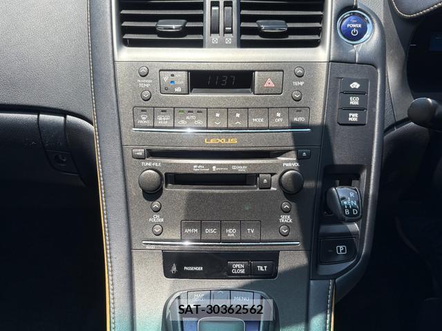 Lexus HS 2012-04 8054244-16