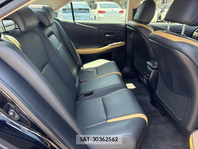 Lexus HS 2012-04 8054244-9