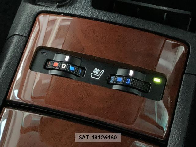 Lexus HS 2016-06 8055749-15