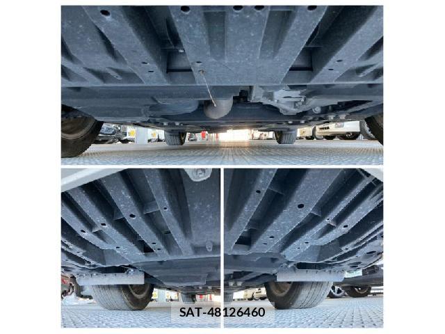 Lexus HS 2016-06 8055749-19