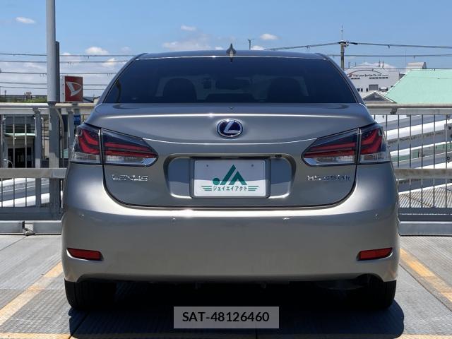 Lexus HS 2016-06 8055749-3