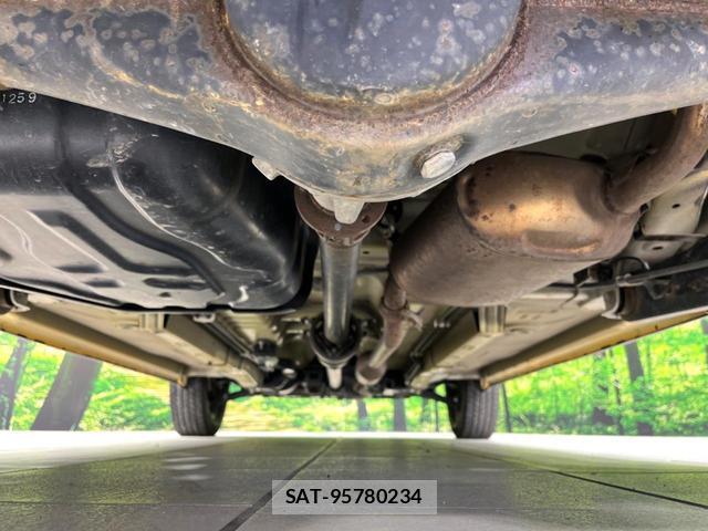 Suzuki HUSTLER 2015-12 8055149-19