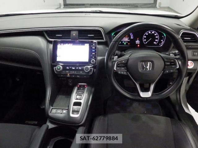 Honda INSIGHT 2022-03 8055029-2
