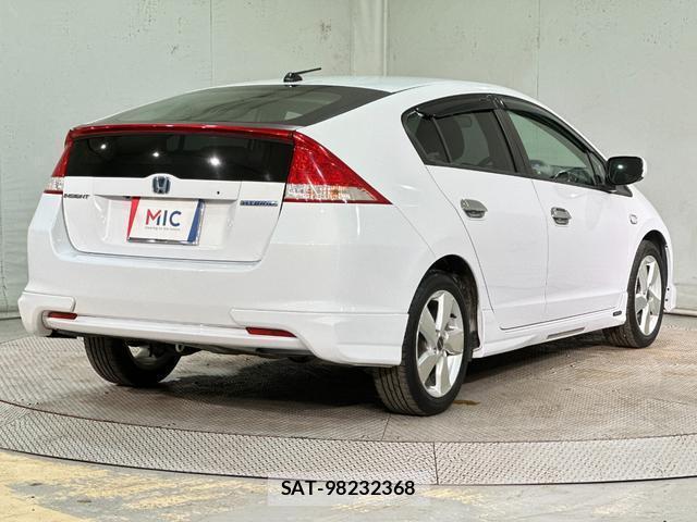 Honda INSIGHT 2010-04 8055317-14