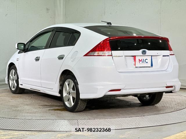 Honda INSIGHT 2010-04 8055317-16