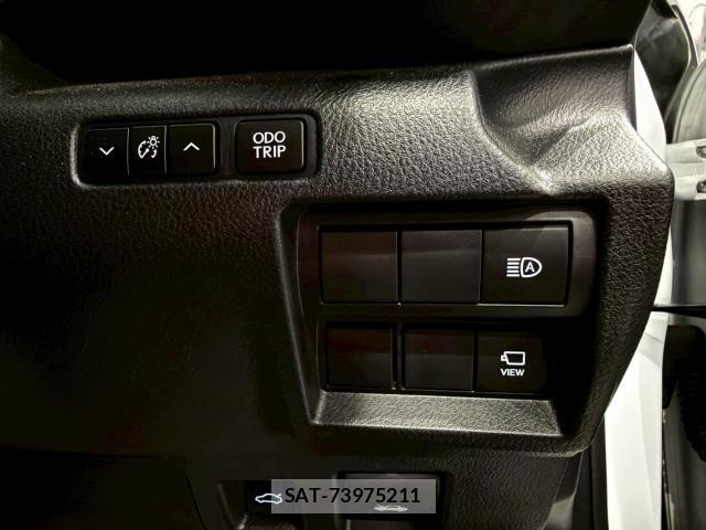 Lexus IS 2023-09 8054377-12
