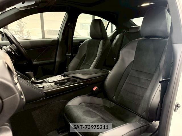 Lexus IS 2023-09 8054377-13