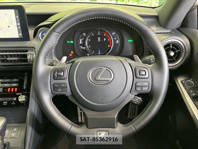 Lexus IS 2020-12 8054529-10