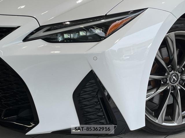 Lexus IS 2020-12 8054529-11