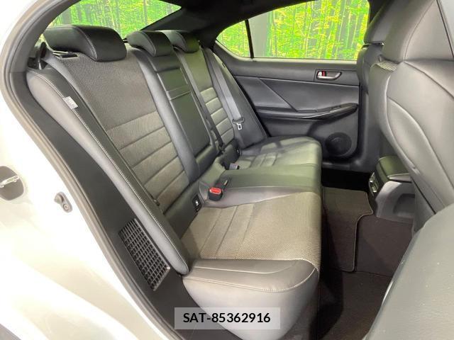 Lexus IS 2020-12 8054529-8