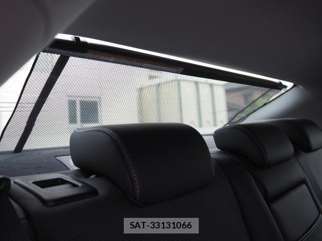 Lexus IS 2017-06 8055189-15