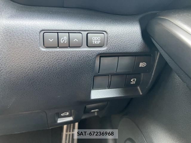 Lexus IS 2021-02 8055214-13