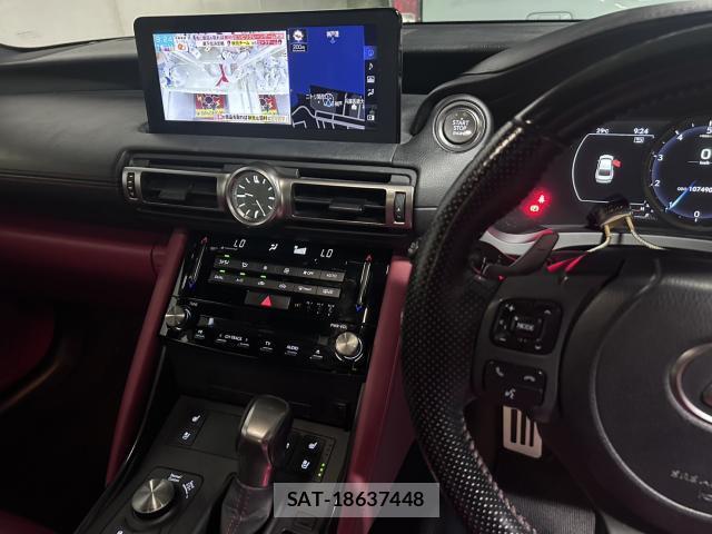 Lexus IS 2021-06 8055638-14