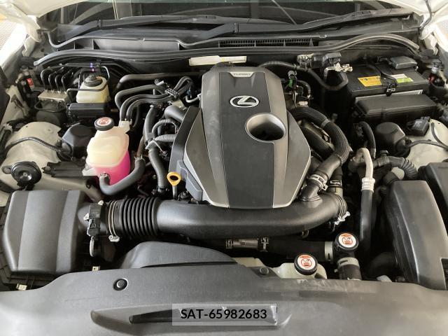 Lexus IS 2017-11 8055751-12