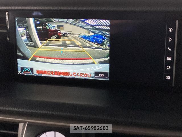 Lexus IS 2017-11 8055751-17