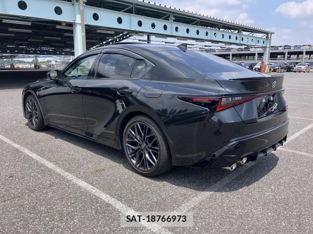 Lexus IS 2023-06 8055850-1
