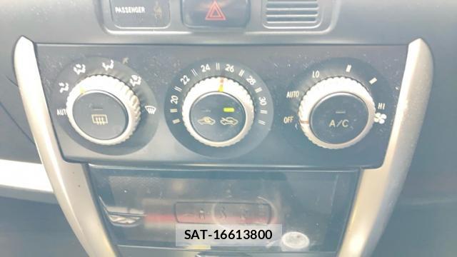 Toyota IST 2003-10 8053902-11