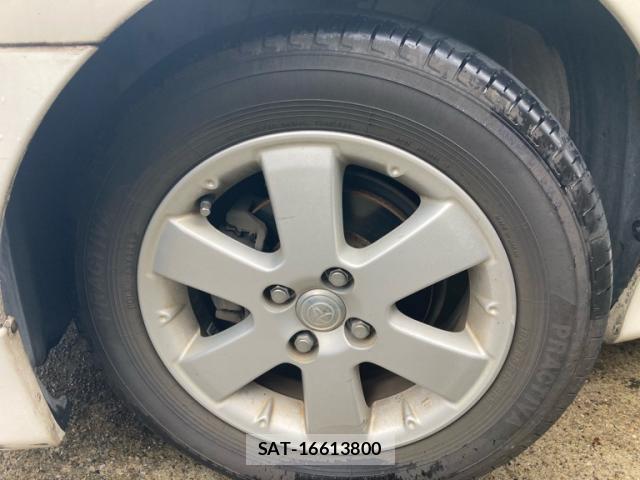 Toyota IST 2003-10 8053902-13