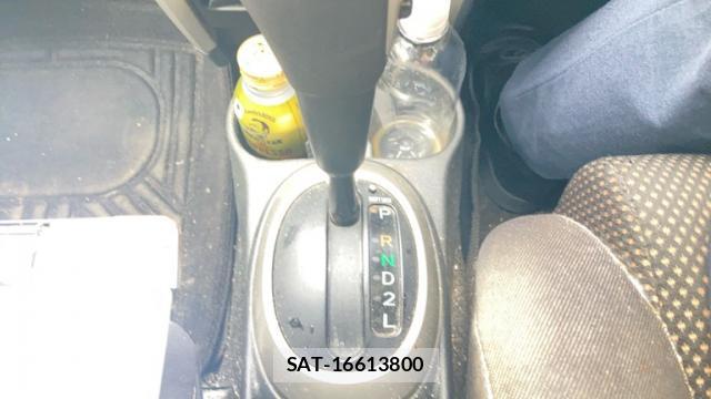 Toyota IST 2003-10 8053902-14