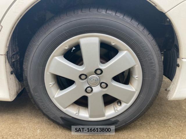Toyota IST 2003-10 8053902-2