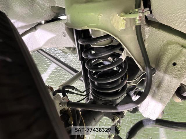 Suzuki JIMNY 2025-10 8053781-19