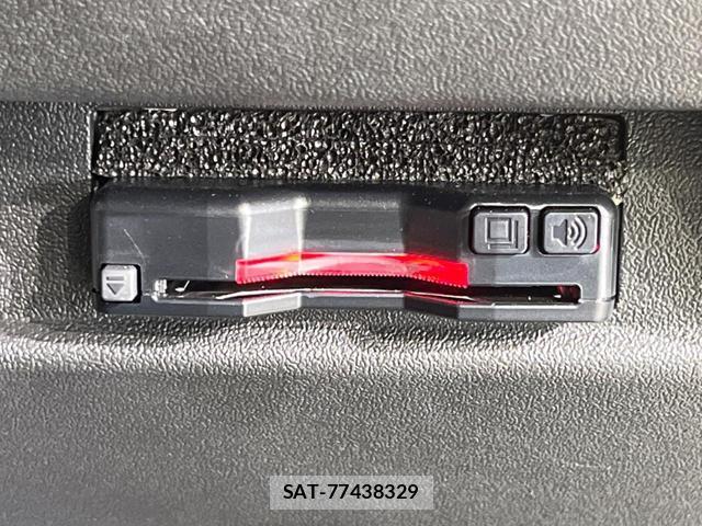 Suzuki JIMNY 2025-10 8053781-5