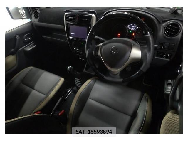 Suzuki JIMNY 2017-03 8055343-3