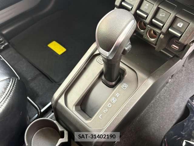 Suzuki JIMNY 2025-05 8055985-18
