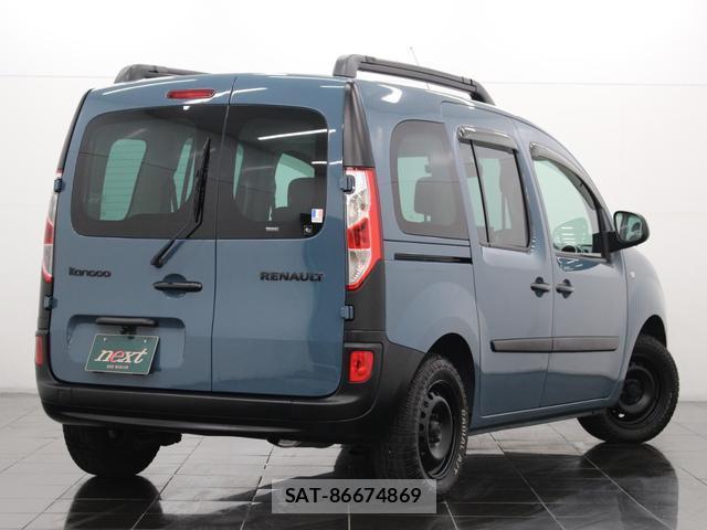Renault KANGOO 2016-10 8054502-1