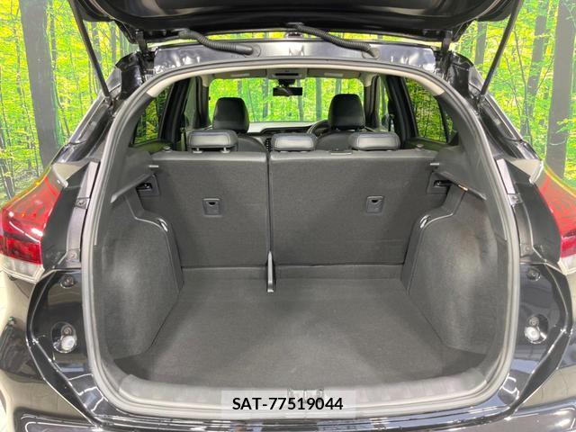 Nissan KICKS 2021-07 8054322-9