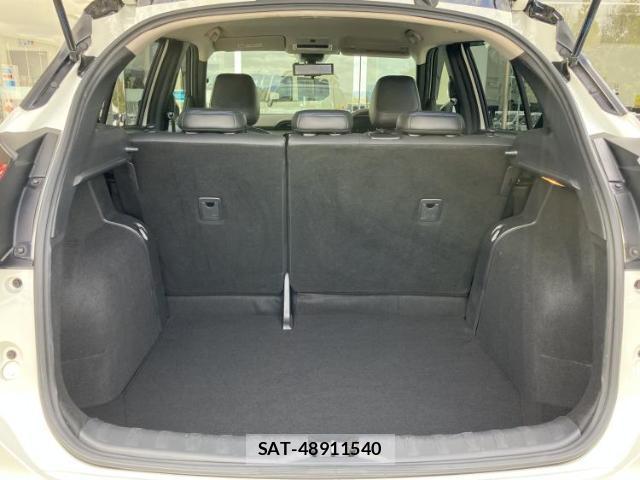 Nissan KIX 2021-09 8054971-7