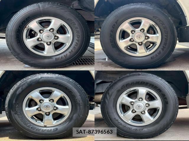 Toyota LAND CRUISER 2000-11 8055197-7