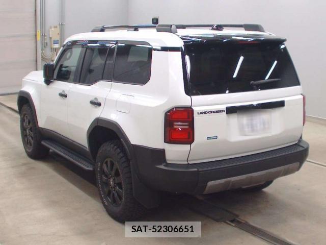 Toyota Land Cruiser 250 2024-06 8055076-1