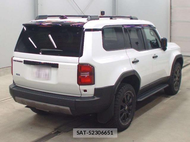 Toyota Land Cruiser 250 2024-06 8055076-10