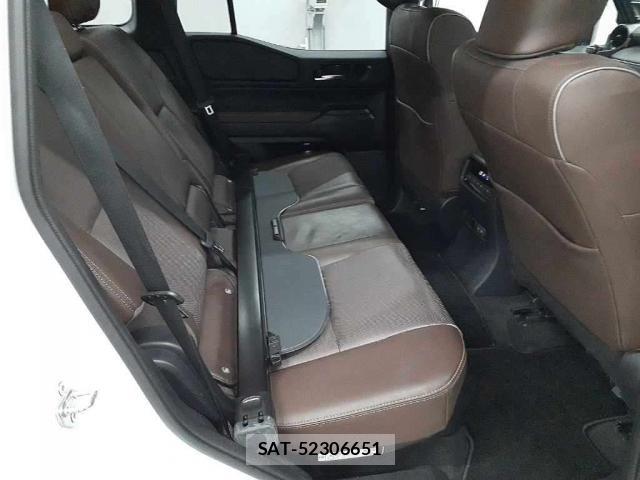 Toyota Land Cruiser 250 2024-06 8055076-4