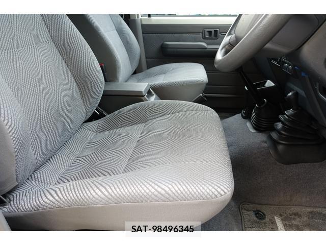 Toyota Land Cruiser 70 2015-01 8054839-16