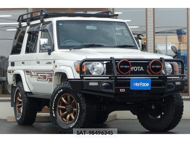 Toyota Land Cruiser 70 2015-01 8054839-4