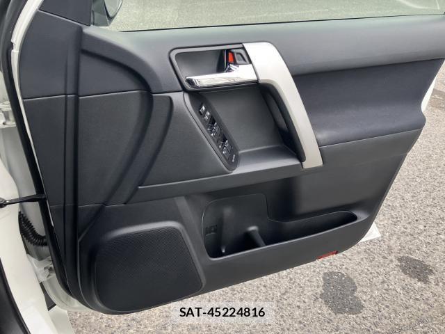 Toyota LAND CRUISER PRADO 2022-05 8053242-13
