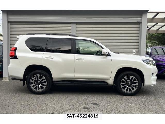 Toyota LAND CRUISER PRADO 2022-05 8053242-16