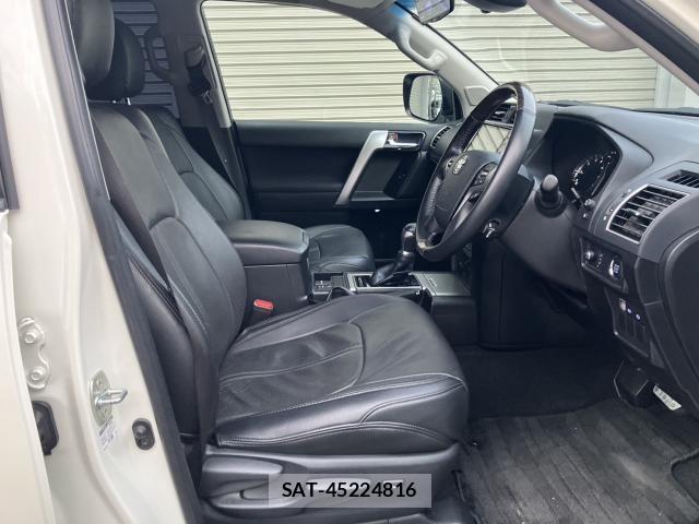 Toyota LAND CRUISER PRADO 2022-05 8053242-3