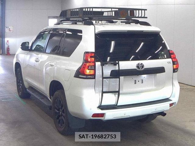 Toyota LAND CRUISER PRADO 2022-12 8053388-3