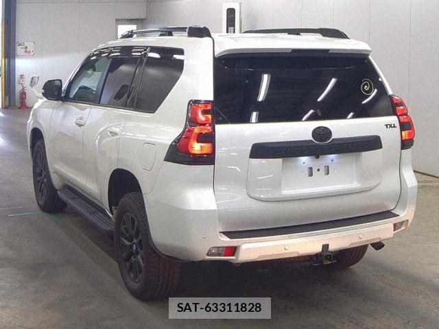 Toyota LAND CRUISER PRADO 2023-03 8053389-3