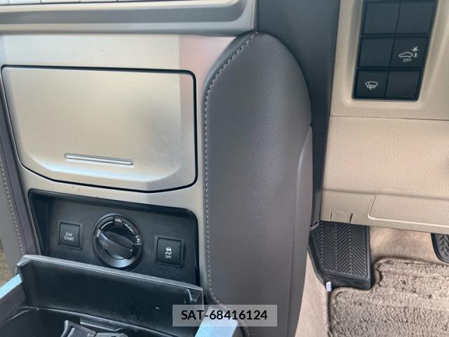 Toyota LAND CRUISER PRADO 2023-07 8053517-19