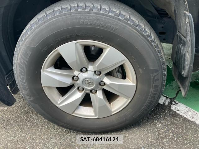 Toyota LAND CRUISER PRADO 2023-07 8053517-8