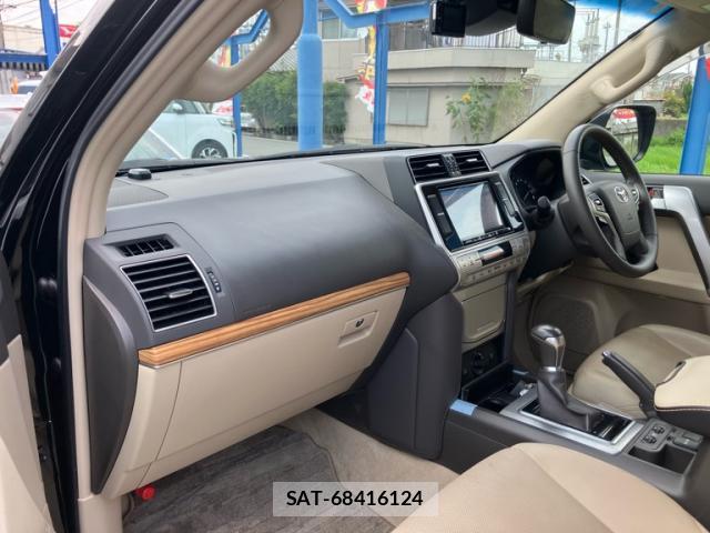 Toyota LAND CRUISER PRADO 2023-07 8053517-9