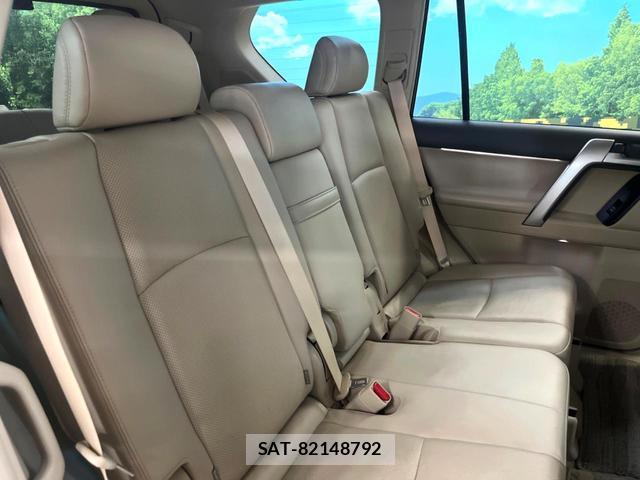 Toyota LAND CRUISER PRADO 2023-09 8054086-8