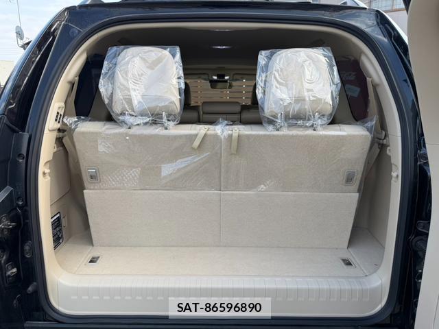 Toyota LAND CRUISER PRADO 2023-07 8055969-18