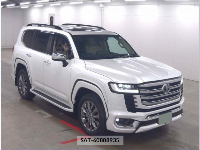 Toyota LAND CRUISER 2024-05 8053311-3
