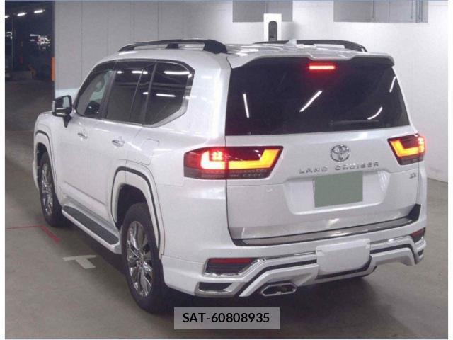 Toyota LAND CRUISER 2024-05 8053311-4