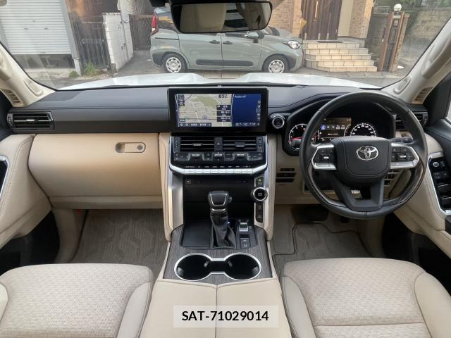 Toyota LAND CRUISER 2023-08 8053663-13
